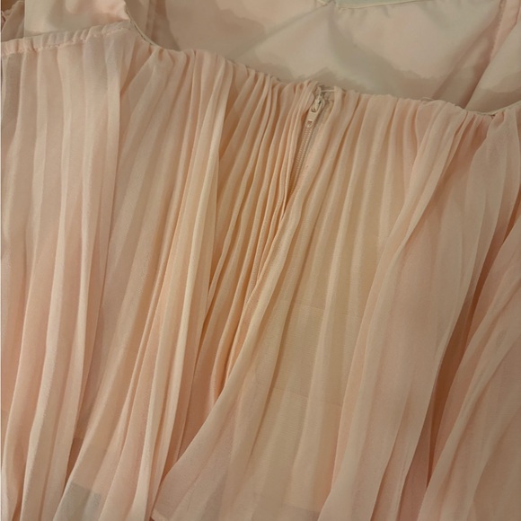 GUESS PLEATED STRAPLESS TOP - Picture 3 of 5